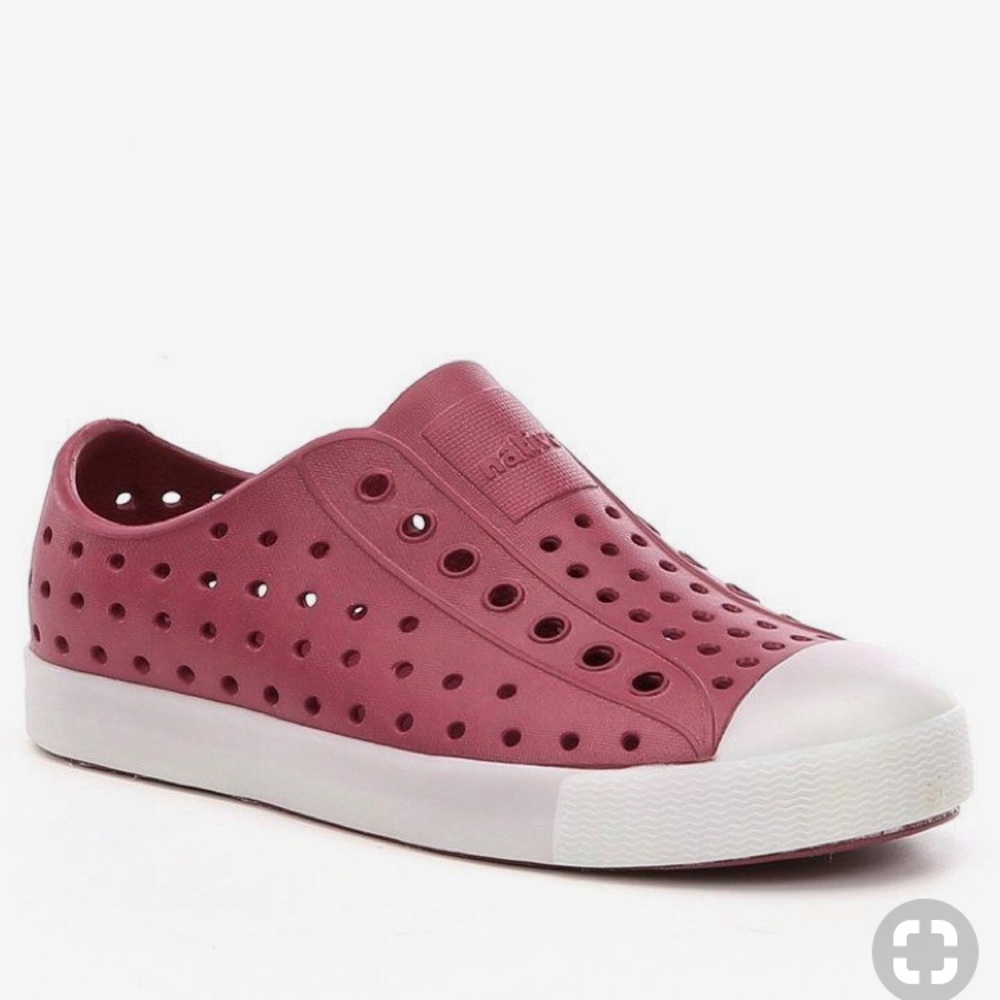 Natives Jefferson Maroon  C8 Glow